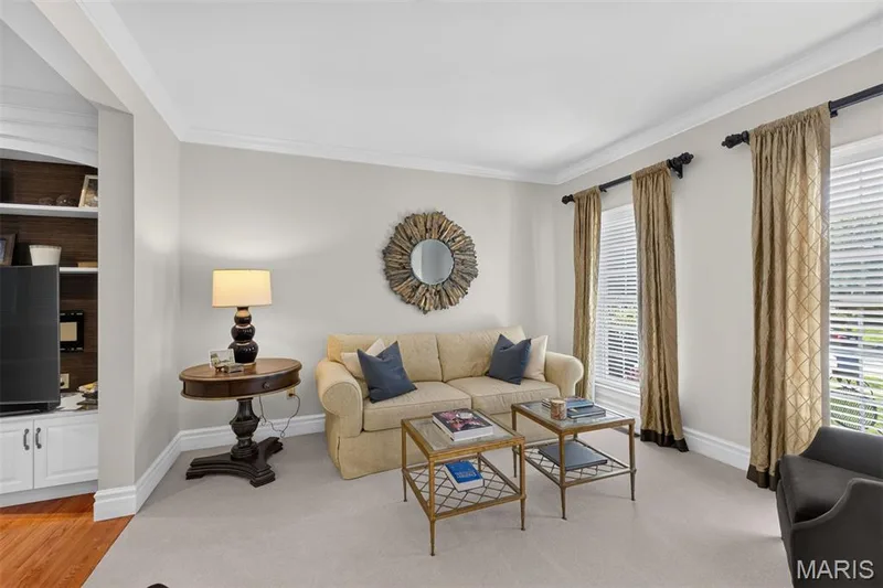 14748 Thornhill Terrace Drive, Chesterfield, MO 63017 — listing photo 4 of 42