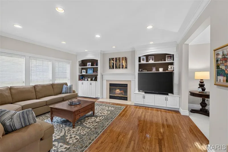 14748 Thornhill Terrace Drive, Chesterfield, MO 63017 — listing photo 10 of 42