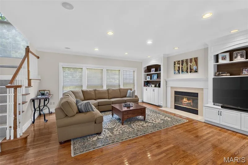 14748 Thornhill Terrace Drive, Chesterfield, MO 63017 — listing photo 12 of 42