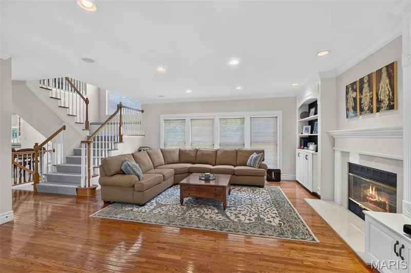 14748 Thornhill Terrace Drive, Chesterfield, MO 63017 — listing photo 13 of 42