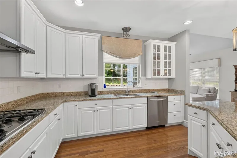 14748 Thornhill Terrace Drive, Chesterfield, MO 63017 — listing photo 22 of 42