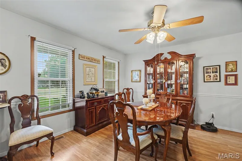 149 Hunters Ridge, St Charles, MO 63301 — listing photo 6 of 35