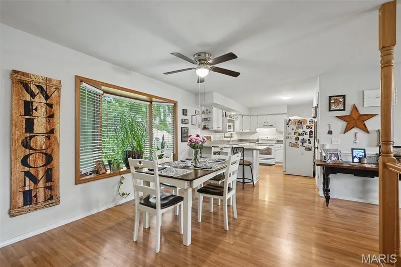 149 Hunters Ridge, St Charles, MO 63301 — listing photo 9 of 35