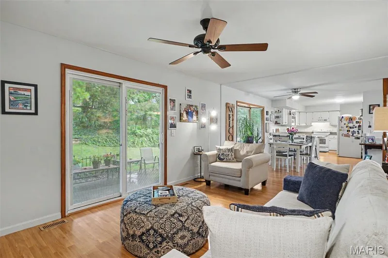 149 Hunters Ridge, St Charles, MO 63301 — listing photo 16 of 35