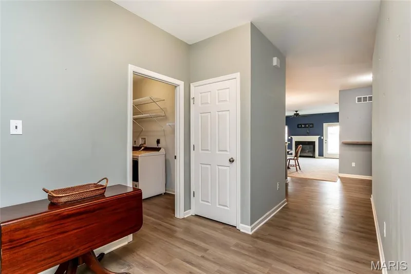 Entry foyer - — 10 Thoreau Court, O'Fallon, MO 63366