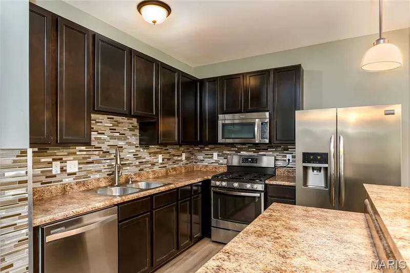 10 Thoreau Court, O'Fallon, MO 63366 — listing photo 6 of 24