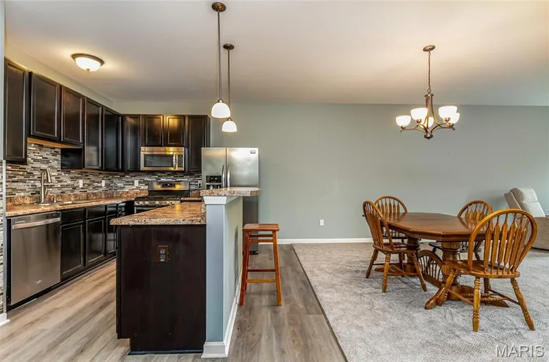10 Thoreau Court, O'Fallon, MO 63366 — listing photo 7 of 24