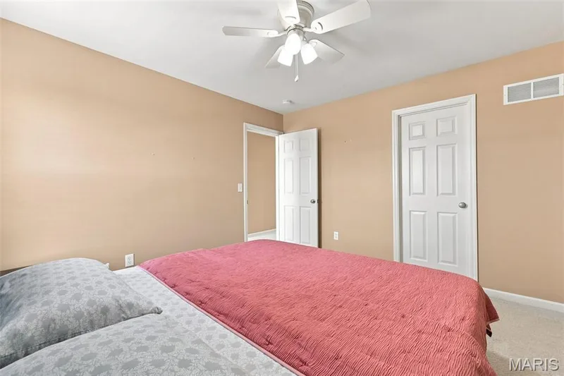 103 Berry Manor Circle, St Peters, MO 63376 — listing photo 25 of 38