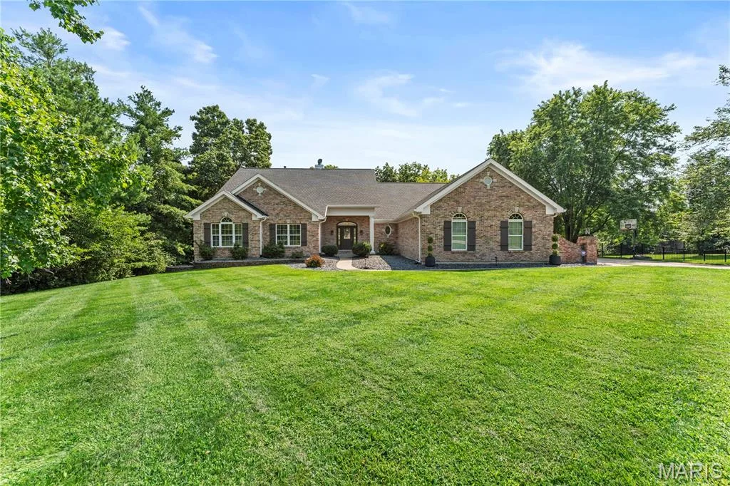 620 Forest Meadow Court, Defiance, MO 63341 — listing photo 1 of 36