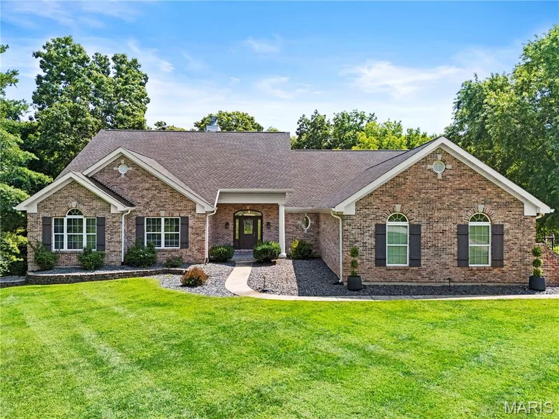620 Forest Meadow Court, Defiance, MO 63341 — listing photo 2 of 36