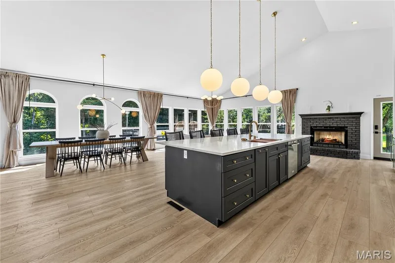 620 Forest Meadow Court, Defiance, MO 63341 — listing photo 6 of 36