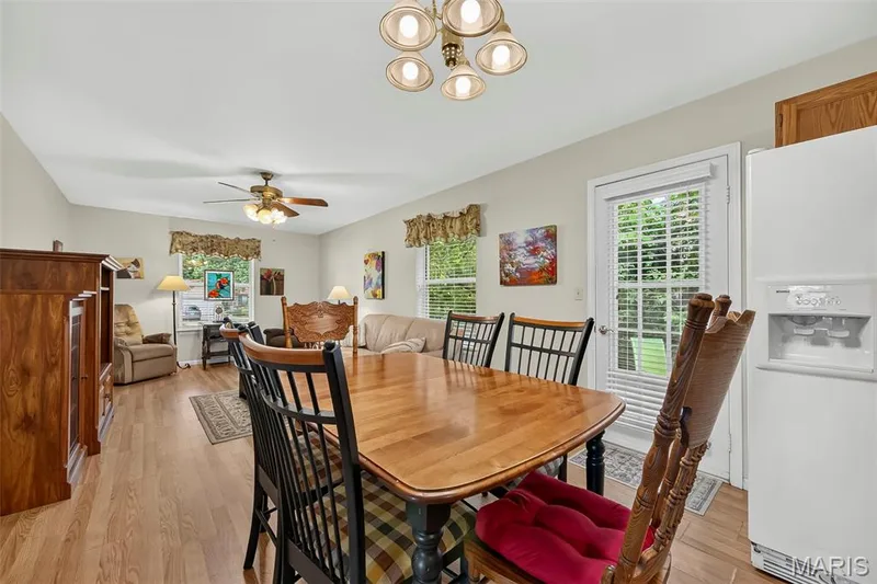 1103 Athena Way, St Peters, MO 63376 — listing photo 14 of 35