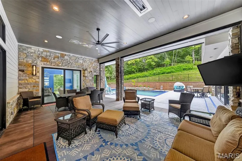 19256 Saint Albans Forest Lane, Wildwood, MO 63038 — listing photo 4 of 41