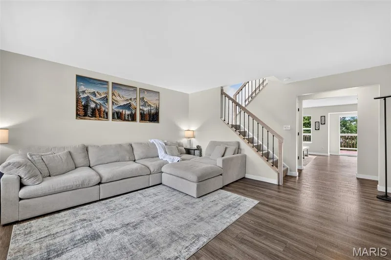 1339 Flintshire Lane, Lake St. Louis, MO 63367 — listing photo 2 of 26