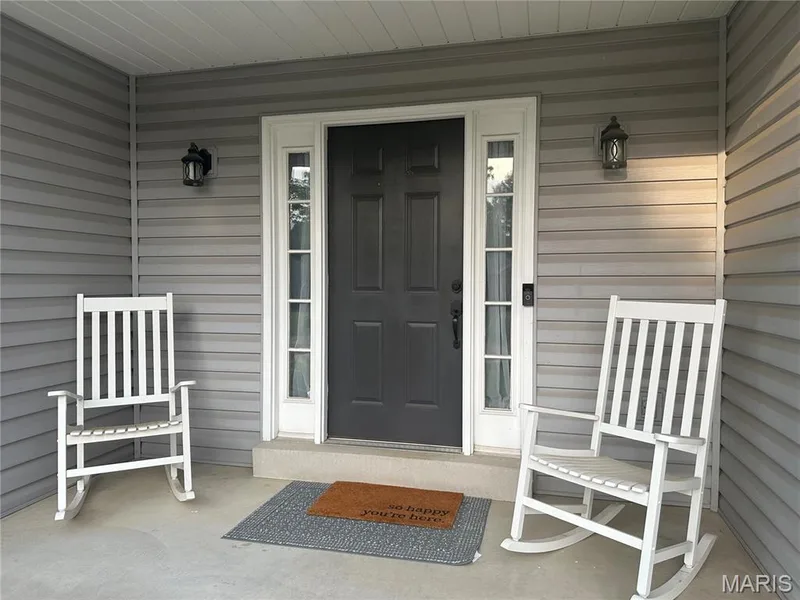 991 Reddington Oaks Court, St Charles, MO 63304 — listing photo 3 of 15