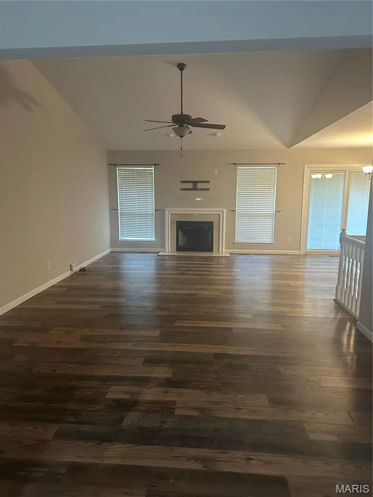 991 Reddington Oaks Court, St Charles, MO 63304 — listing photo 5 of 15