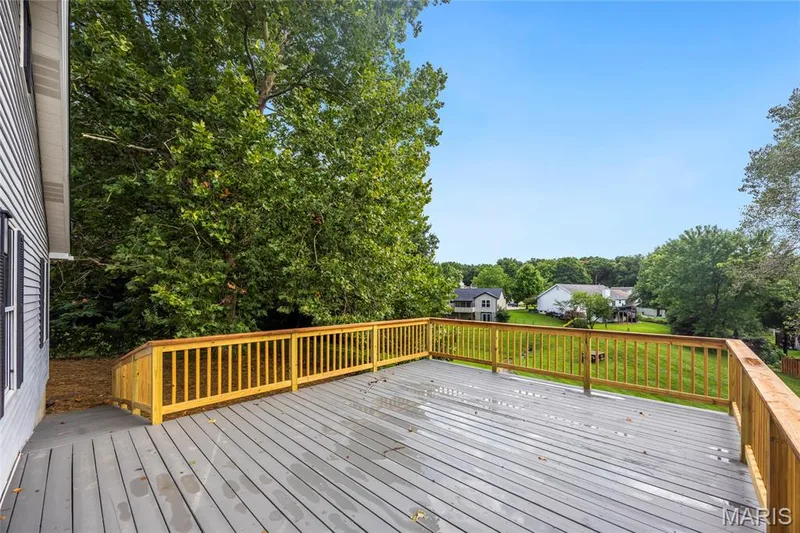 842 Whispering Rock Drive, O'Fallon, MO 63366 — listing photo 16 of 20