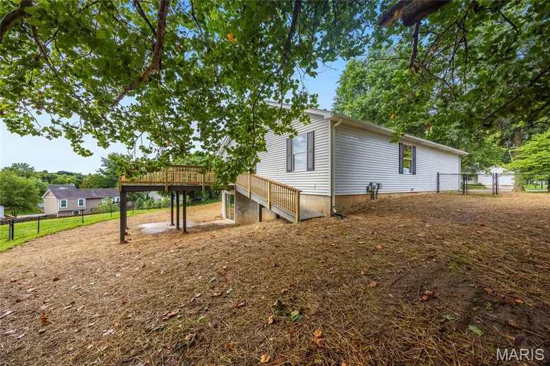 842 Whispering Rock Drive, O'Fallon, MO 63366 — listing photo 18 of 20