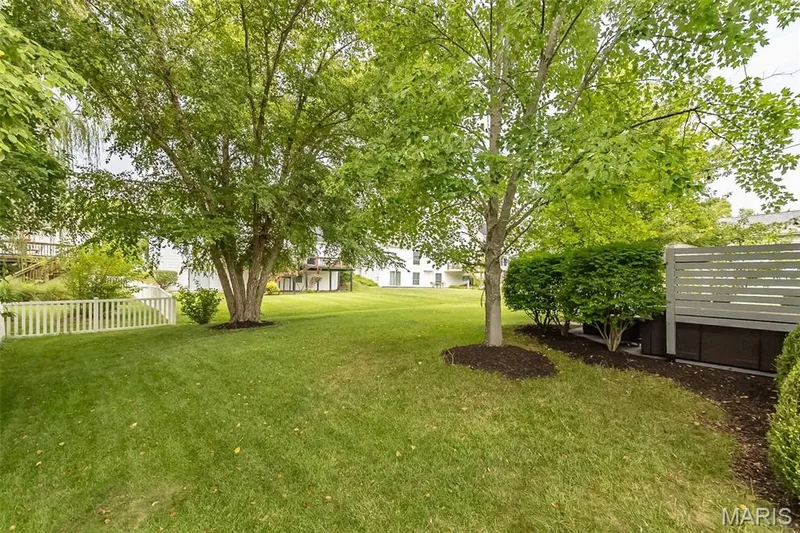 219 Cheval Square Drive, Chesterfield, MO 63005 — listing photo 36 of 37