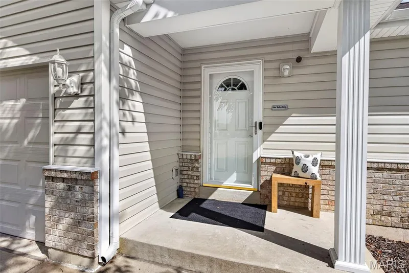 Covered front porch. — 1761 Fairview Farms Circle, Wentzville, MO 63385