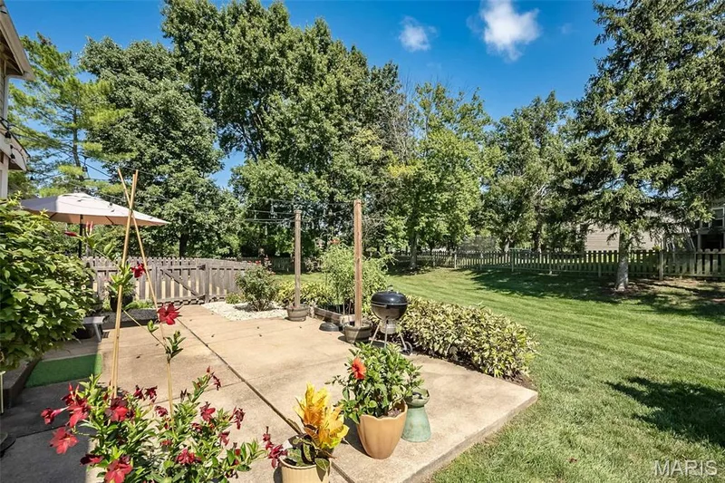 Large, private backyard — 15706 Heathercroft Drive, Chesterfield, MO 63017