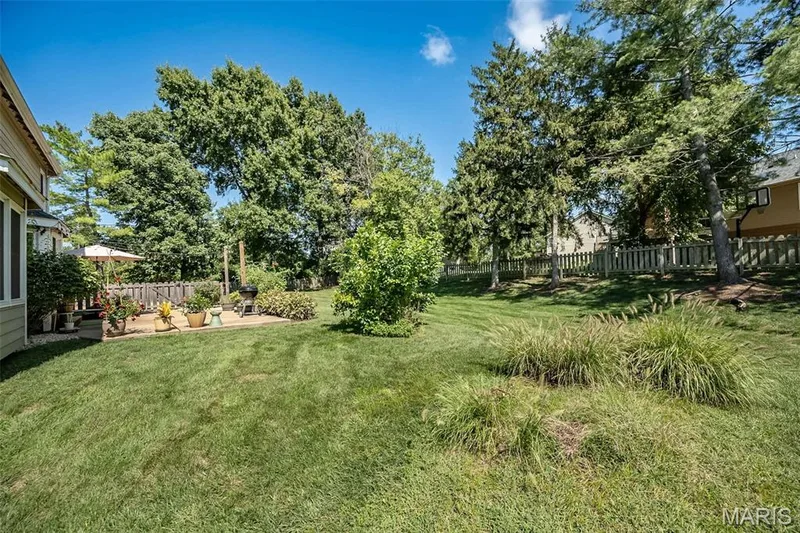 15706 Heathercroft Drive, Chesterfield, MO 63017 — listing photo 49 of 53