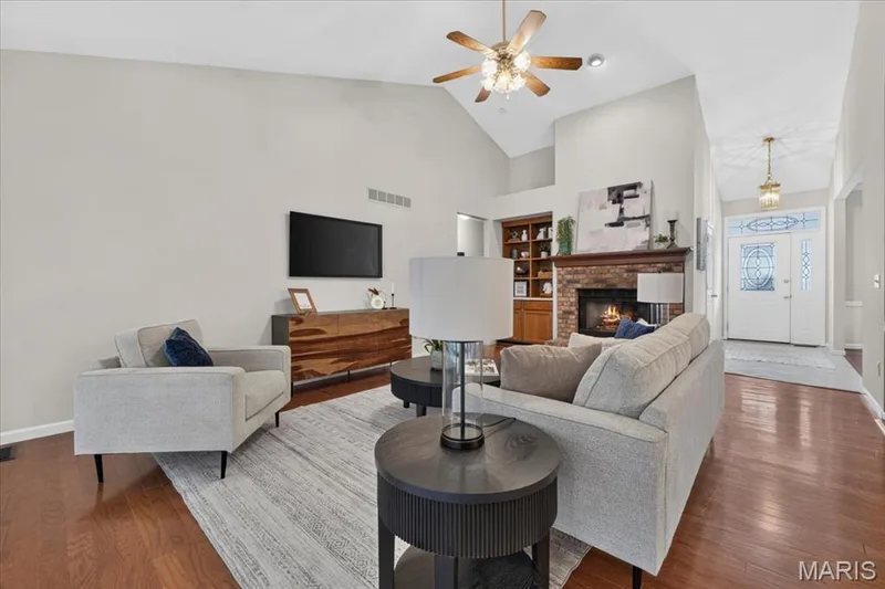 1487 Crooked Stick Drive, O'Fallon, MO 63366 — listing photo 4 of 44