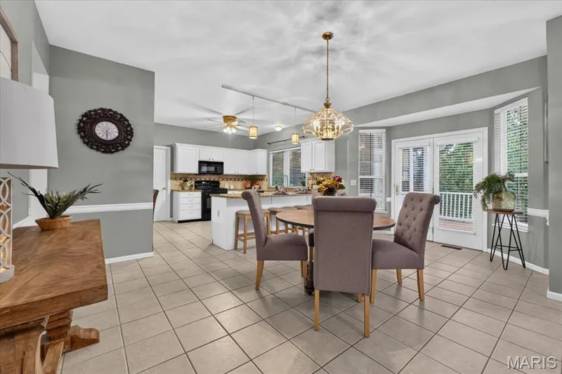 1487 Crooked Stick Drive, O'Fallon, MO 63366 — listing photo 7 of 44