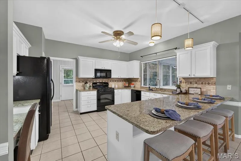 1487 Crooked Stick Drive, O'Fallon, MO 63366 — listing photo 10 of 44