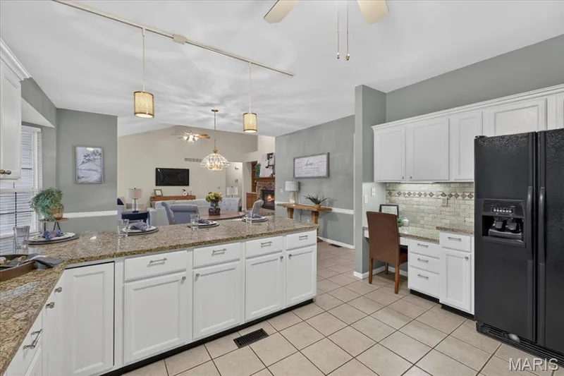 1487 Crooked Stick Drive, O'Fallon, MO 63366 — listing photo 12 of 44