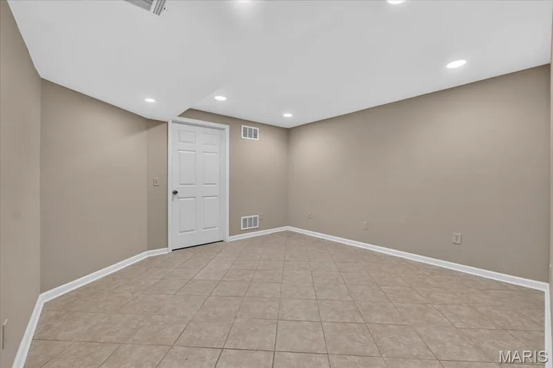 1487 Crooked Stick Drive, O'Fallon, MO 63366 — listing photo 30 of 44