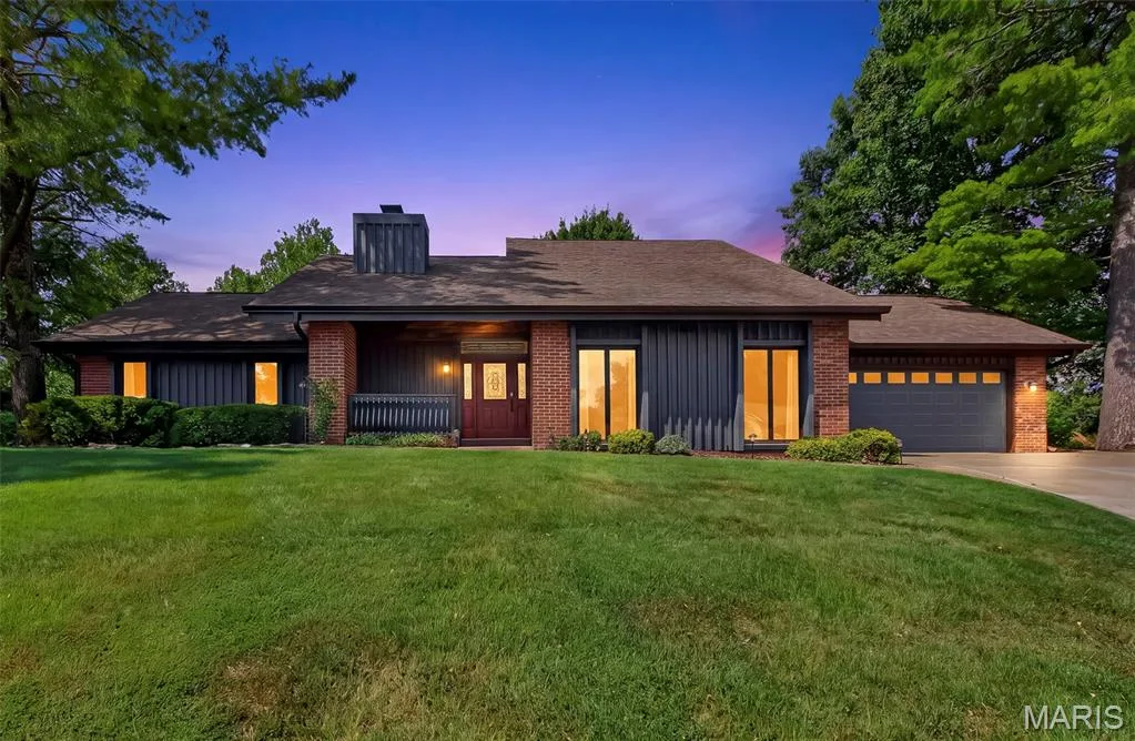 1028 Monfort Court, Lake St. Louis, MO 63367 — listing photo 1 of 51