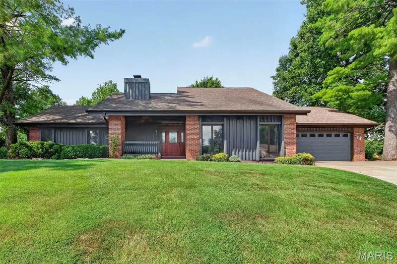 1028 Monfort Court, Lake St. Louis, MO 63367 — listing photo 2 of 51