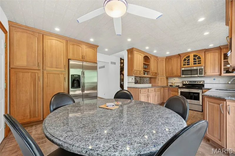 1028 Monfort Court, Lake St. Louis, MO 63367 — listing photo 17 of 51
