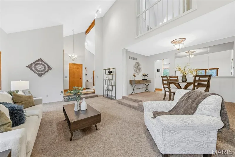 Vaulted living area. — 1028 Monfort Court, Lake St. Louis, MO 63367