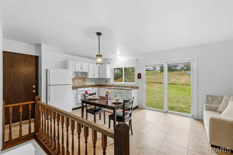 194 Driftwood Lane, St Peters, MO 63376 — listing photo 6 of 31