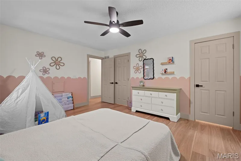 2045 Country Field Drive, Chesterfield, MO 63017 — listing photo 23 of 43