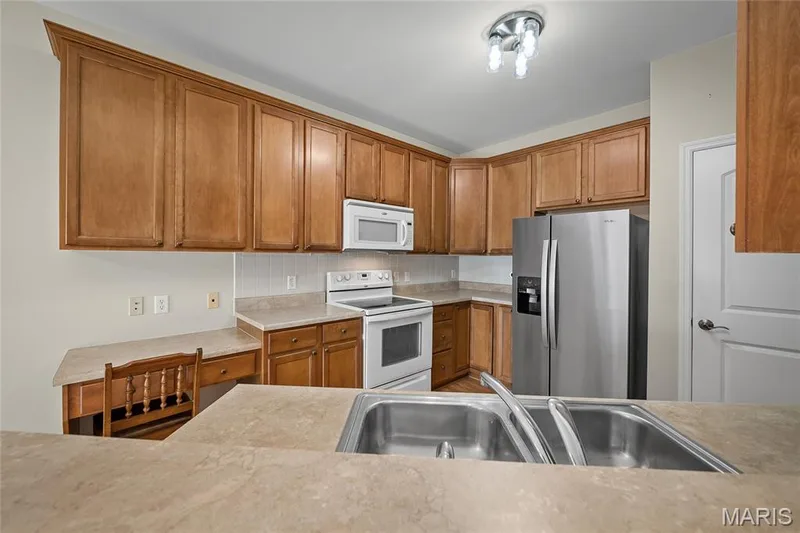 1505 S Old Highway 94 #203, St Charles, MO 63303 — listing photo 14 of 35