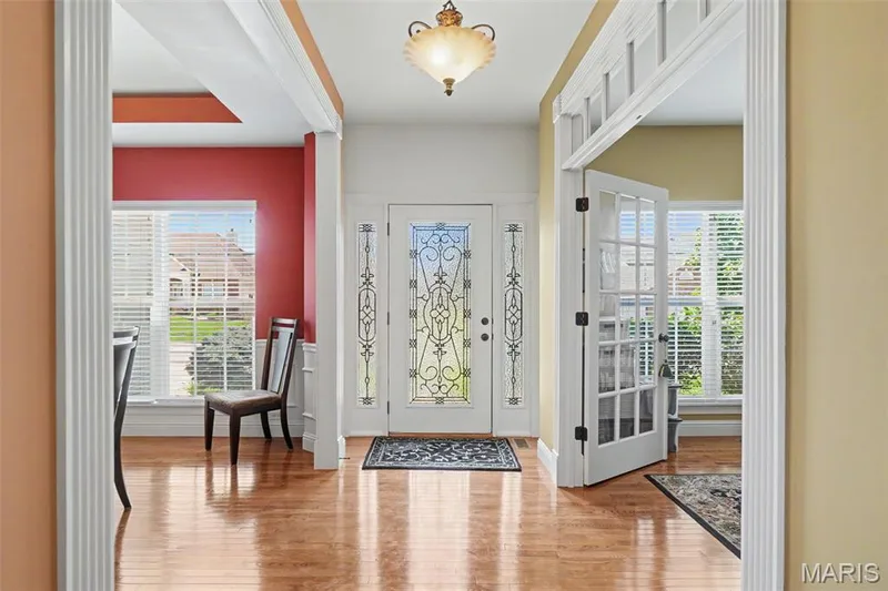 1157 Hollow Valley Court, St Charles, MO 63304 — listing photo 3 of 27