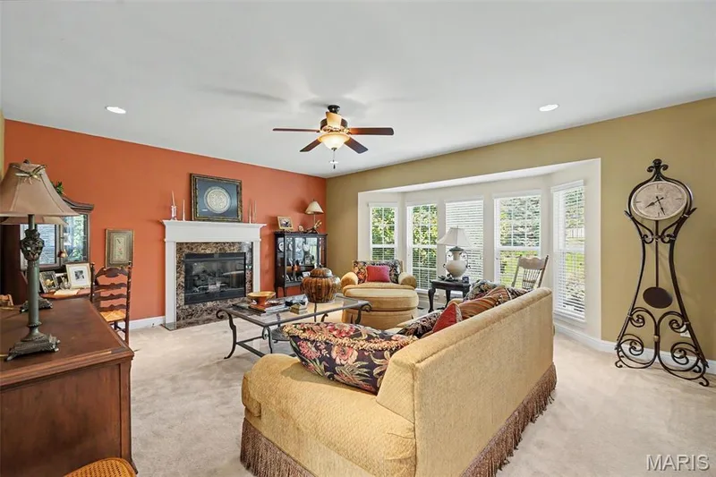 1157 Hollow Valley Court, St Charles, MO 63304 — listing photo 6 of 27