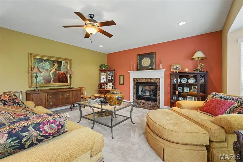 1157 Hollow Valley Court, St Charles, MO 63304 — listing photo 7 of 27