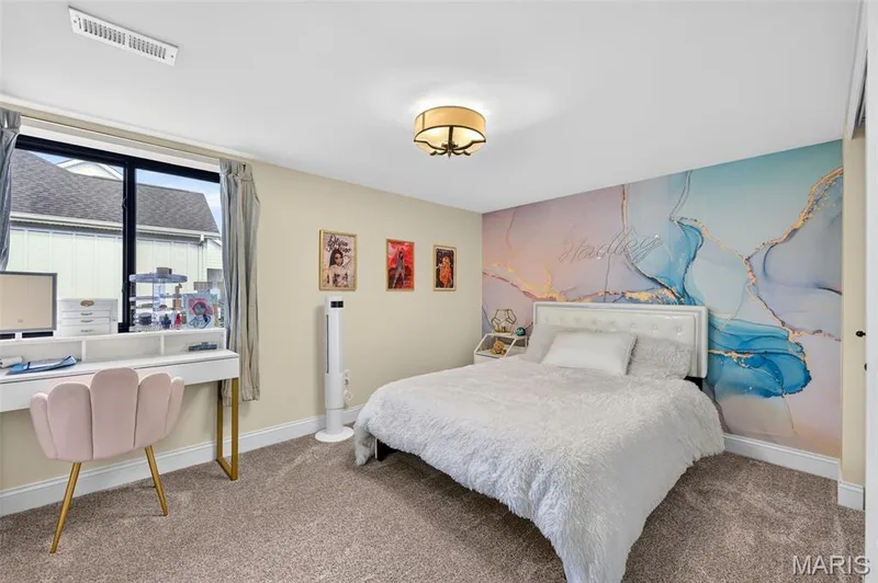 LL bedroom 3 with large window — 155 Haven Ridge Court, Dardenne Prairie, MO 63368