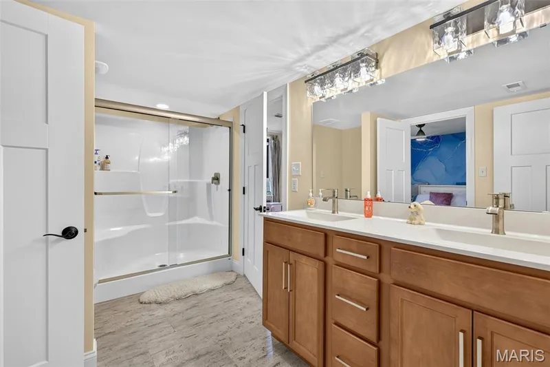 LL bath with double vanity — 155 Haven Ridge Court, Dardenne Prairie, MO 63368