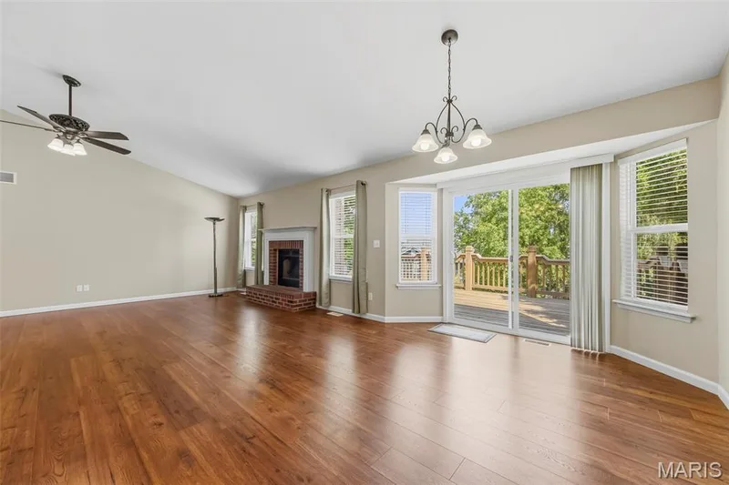 215 Old Chesapeake Drive, Wentzville, MO 63385 — listing photo 13 of 49