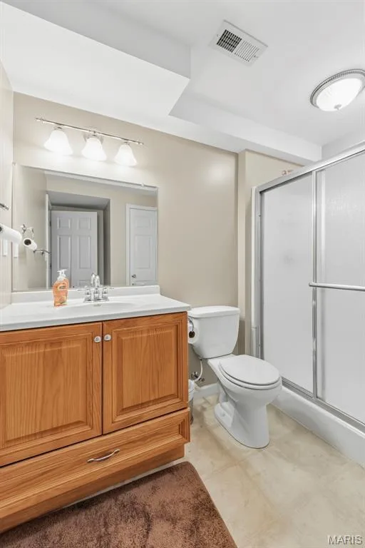 215 Old Chesapeake Drive, Wentzville, MO 63385 — listing photo 35 of 49