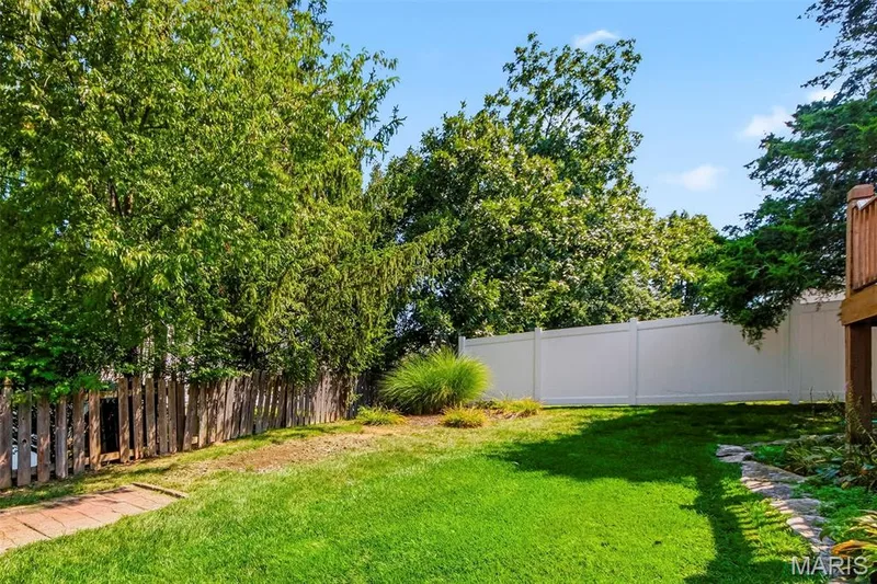 215 Old Chesapeake Drive, Wentzville, MO 63385 — listing photo 40 of 49