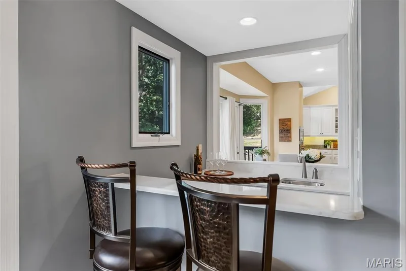 1415 Haarman Oak Drive, Chesterfield, MO 63005 — listing photo 12 of 68