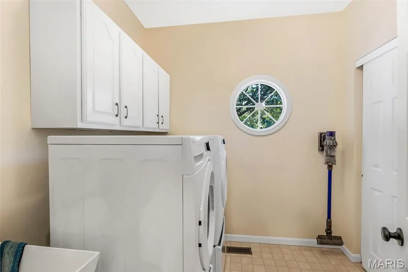 1415 Haarman Oak Drive, Chesterfield, MO 63005 — listing photo 23 of 68