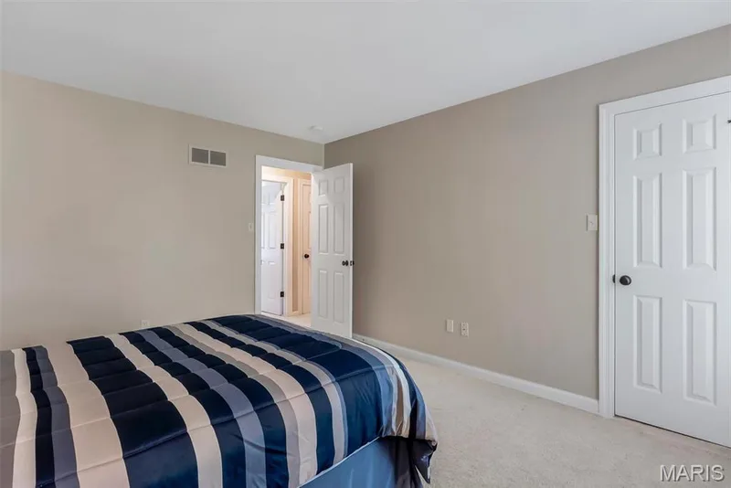 1415 Haarman Oak Drive, Chesterfield, MO 63005 — listing photo 36 of 68