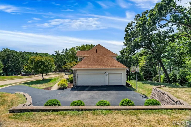 1415 Haarman Oak Drive, Chesterfield, MO 63005 — listing photo 47 of 68